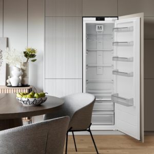 Montpellier MITL294 Integrated Tall Larder Fridge - Image 4