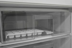 Montpellier MBUF96 Integrated Undercounter Freezer - Image 3