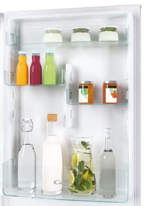 Candy CFL3518F Integrated Fridge Freezer - Image 2