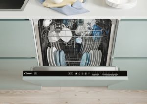 Candy CI 3D53L0B-80 Integrated Dishwasher - Image 4