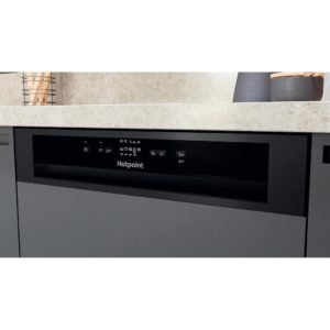 Hotpoint HBC 2B19 UK N Semi-Integrated Dishwasher - Image 6