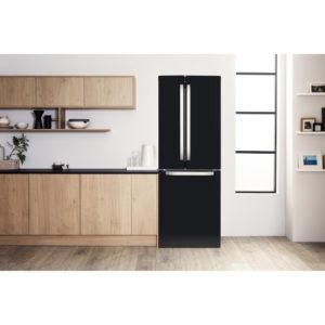 Hotpoint freestanding fridge freezer: frost free - Image 5