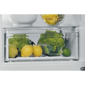 Whirlpool W5 821E OX UK Freestanding Fridge Freezer - Image 11