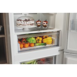 Indesit IBTNF 60182 W UK Freestanding Fridge Freezer - Image 11