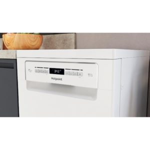 Hotpoint HSFO 3T223 W UK N Slimline Dishwasher - White - Image 8