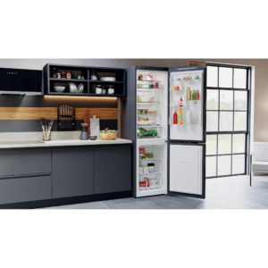 Hotpoint H7X93TSK Freestanding Fridge Freezer - Image 7