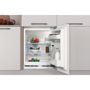 Indesit INBUL011.UK Undercounter Integrated Fridge - Image 3