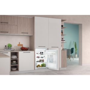 Indesit INS 9012 Built-In Larder Fridge - Image 2