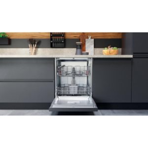 Hotpoint HBC 2B19 X UK N Semi-Integrated Dishwasher - Image 2