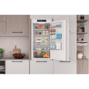 Indesit INC18T311 Built-In Fridge Freezer - Image 5