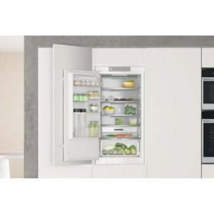 Whirlpool WHC18 T332 P UK Built-In Fridge Freezer - Image 7