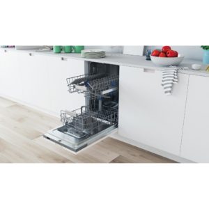 Indesit DSIO 3T224 E Z UK N Integrated Dishwasher - Image 2