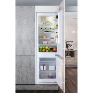 Hotpoint HMCB 70302 UK Low Frost Integrated Fridge Freezer - Image 4