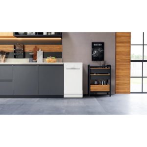 Hotpoint HF9E 1B19 UK Slimline Freestanding Dishwasher - Image 5