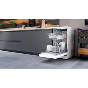 Hotpoint HF9E 1B19 UK Slimline Freestanding Dishwasher - Image 6