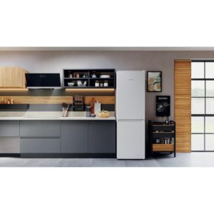 Hotpoint H7X83AW Freestanding Fridge Freezer - Image 5