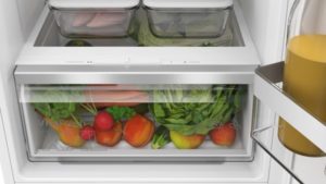 Bosch KIV87VFE0G, Built-in fridge-freezer with freezer at bottom - Image 6