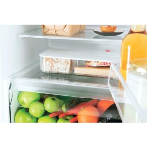 Hotpoint HMCB 70301 UK Integrated Fridge Freezer - Image 4