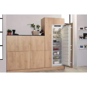 Hotpoint HF 1801 E F1 UK Integrated Freezer - Image 7