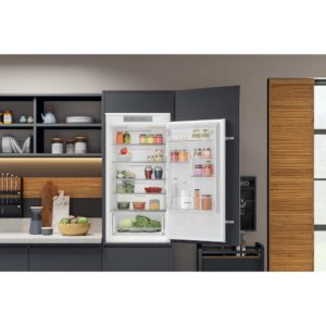 Hotpoint HTC18 T311 UK Integrated Fridge Freezer - Image 7