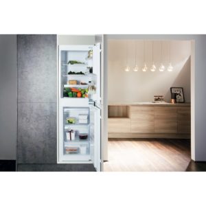 Hotpoint HMCB 50501 UK Integrated Fridge Freezer - Image 2