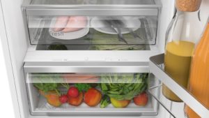 Bosch KIN86VSE0G, Built-in fridge-freezer with freezer at bottom - Image 3