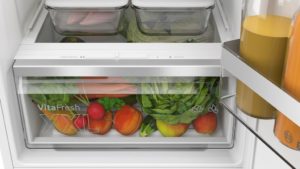 Bosch KIV86VSE0G, Built-in fridge-freezer with freezer at bottom - Image 5