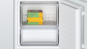 Bosch KIV87NSE0G, Built-in fridge-freezer with freezer at bottom - Image 4