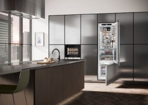 Liebherr ICBdi5182 Fully Integrated Fridge Freezer - Image 4