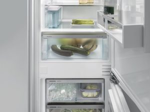 Liebherr ICNe5133 Fully Integrated Fridge Freezer - Image 9