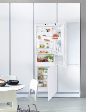 Liebherr ICUNS3324 178 cm built in fridge freezer - Image 4