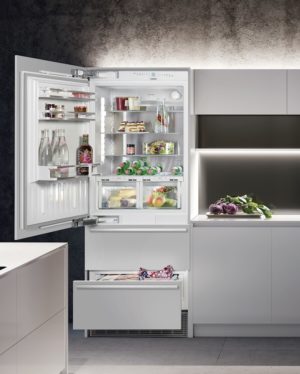 Liebherr ECBN5066-617 382L Integrated American Fridge Freezer with left hand hinge - Image 4