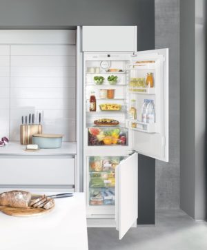 Liebherr ICP3324 178cm Built-In Fridge Freezer - Image 4