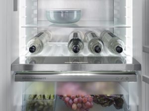 Liebherr ICBNd5183 Integrated Fridge Freezer with BioFresh, HydroBreeze, InfinitySpring and NoFrost - Image 5