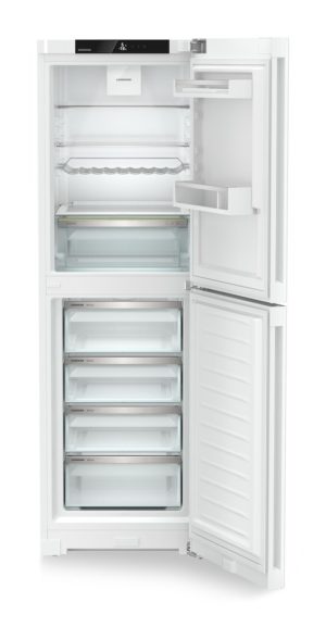 Liebherr CNd5224 Freestanding Fridge Freezer with EasyFresh and NoFrost - Image 3