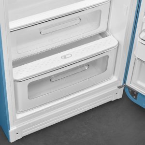 Smeg FAB28RDLB5 60cm 50s Style Right Hand Hinge Fridge with Icebox, Azzurro - Image 7