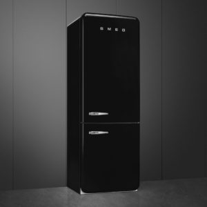 Smeg FAB38RBL5 70cm 50s Style Right Hand Hinge Fridge Freezer, Black - Image 3