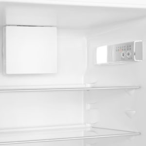 Smeg UKC81721E 60cm Integrated In Column 70-30 Fridge Freezer - Image 3