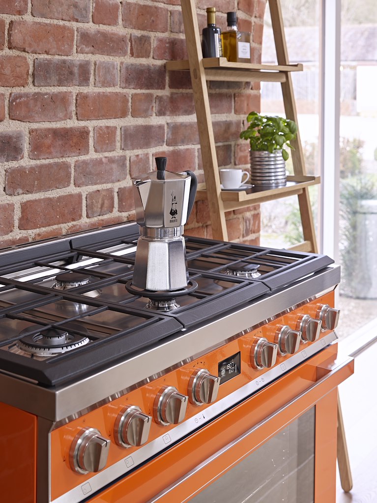 Smeg CPF9GPOR 90cm Portofino Dual Fuel Range Cooker, Orange - Image 4