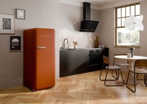 Smeg FAB28RDRU5 60cm 50s Style Right Hand Hinge Fridge with Icebox, Rust - Image 9