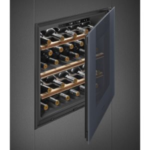 Smeg CVI129G 60cm Linea Integrated Wine Cooler - Image 3