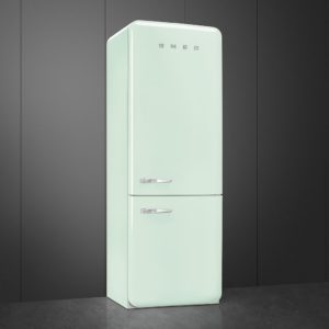 Smeg FAB38RPG5 70cm 50s Style Right Hand Hinge Fridge Freezer, Pastel Green - Image 3