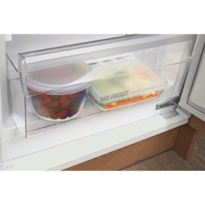 Hotpoint BCB8020AAFC0 Built-In Fridge Freezer - Image 9